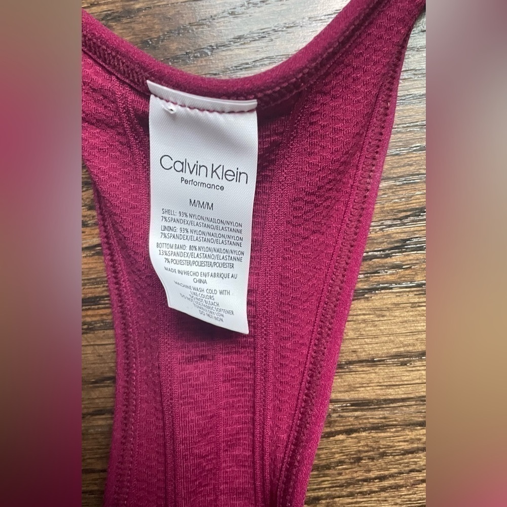 Calvin Klein hot pink sports bra - Picture 3 of 4